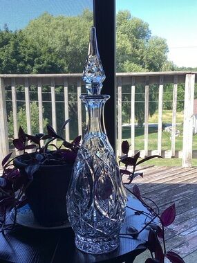 Princess House Clear Crystal Decanter with Faceted Stopper